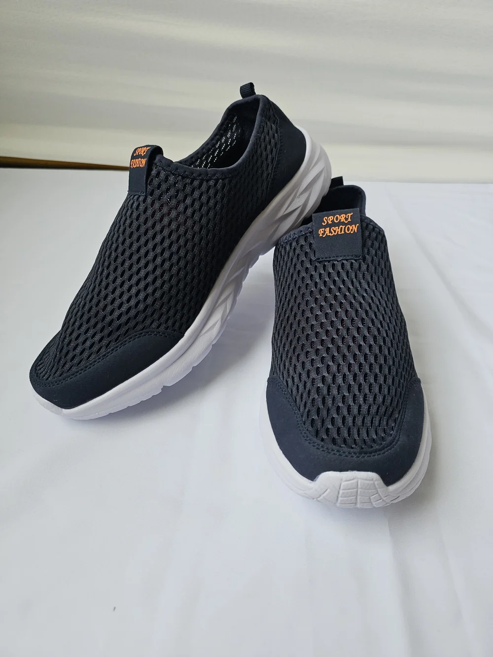 Men's Lightweight Breathable Mesh Slip-On Sneakers - Size 43 (US 9.5-10)